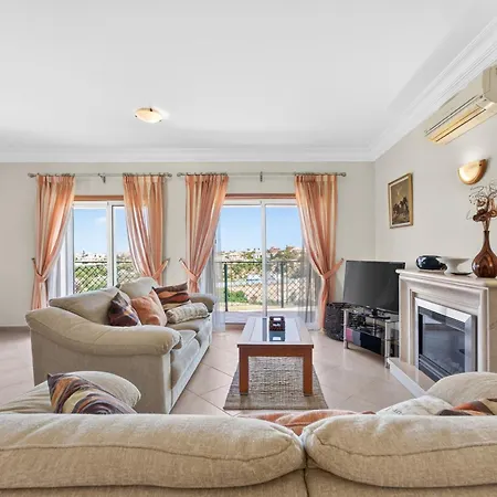 Boavista Lakeview Golf & Pool Retreat *