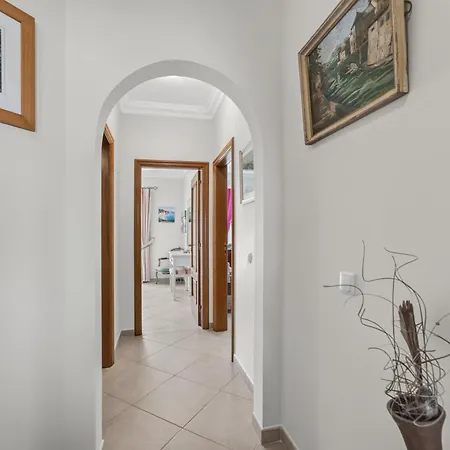 Boavista Lakeview Golf & Pool Retreat