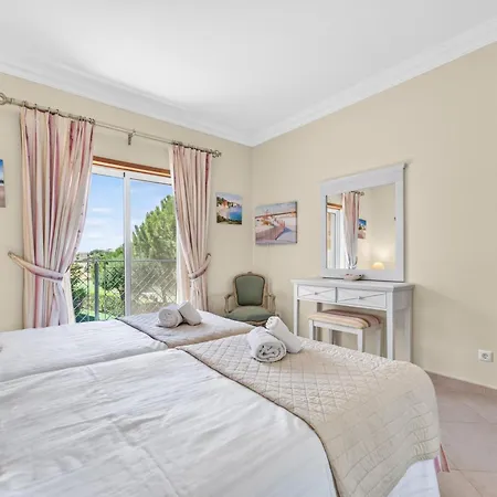 Boavista Lakeview Golf & Pool Retreat *