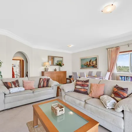 Boavista Lakeview | Golf & Pool Retreat Appartamento